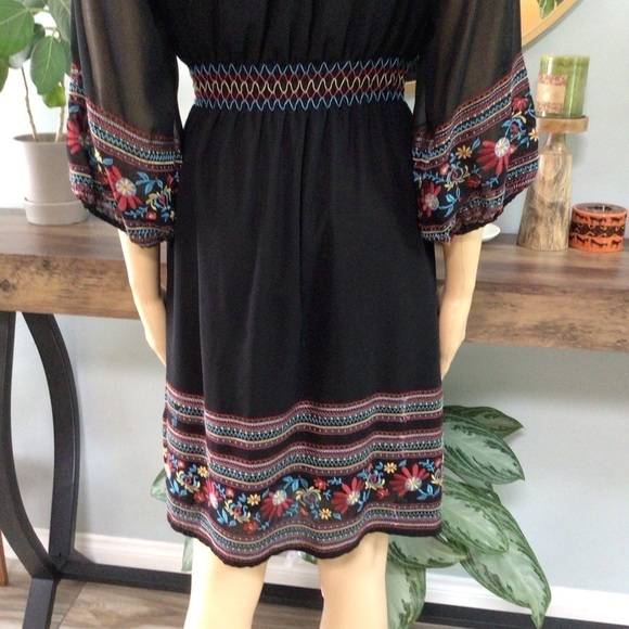 Flying tomato Black Embroidered Bell Sleeves Peasant Dress Size Medium - Picture 4 of 9